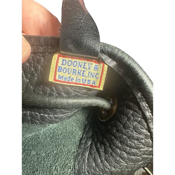 Vintage Dooney & Bourke Black All Weather Leather Sling Backpack Quiet Luxury - Picture 10 of 13